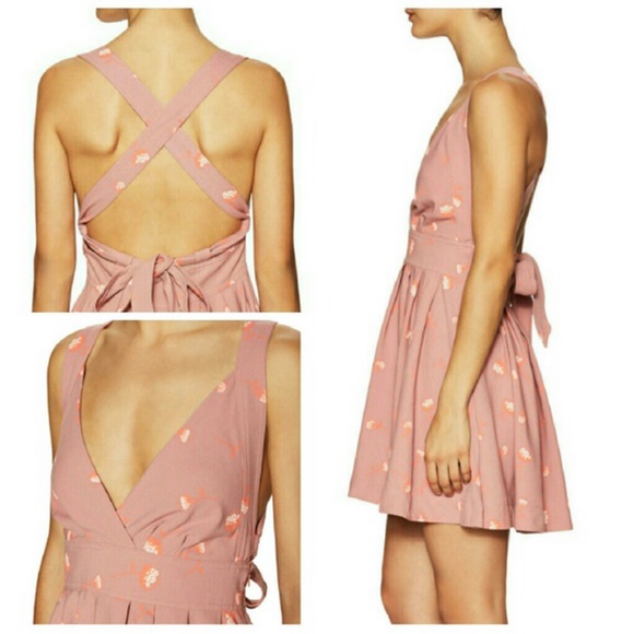 ⭕️ PRICE FIRM Free People Size 0 Low Criss Cross Back Floral Mauve Dress - Picture 2 of 9